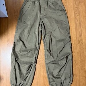 Zara womens Khaki Cargo Pants